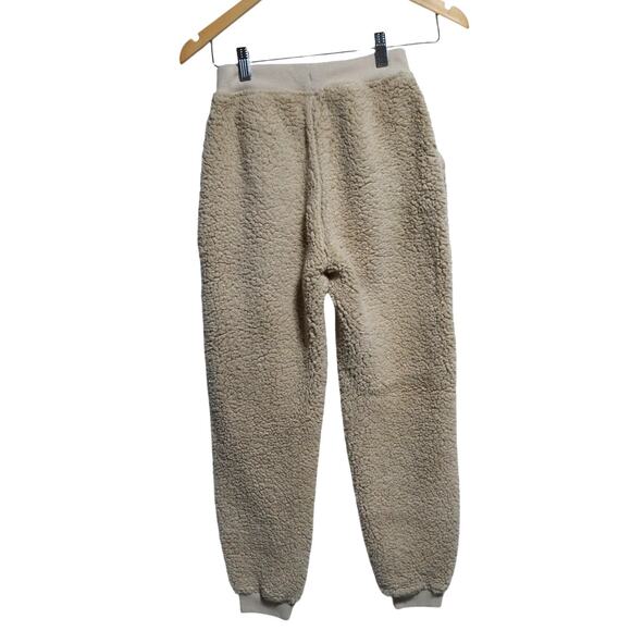 Gilly Hicks Hollister Tan Sherpa Cropped Hoodie Size Small Pants Size XS - Picture 11 of 16